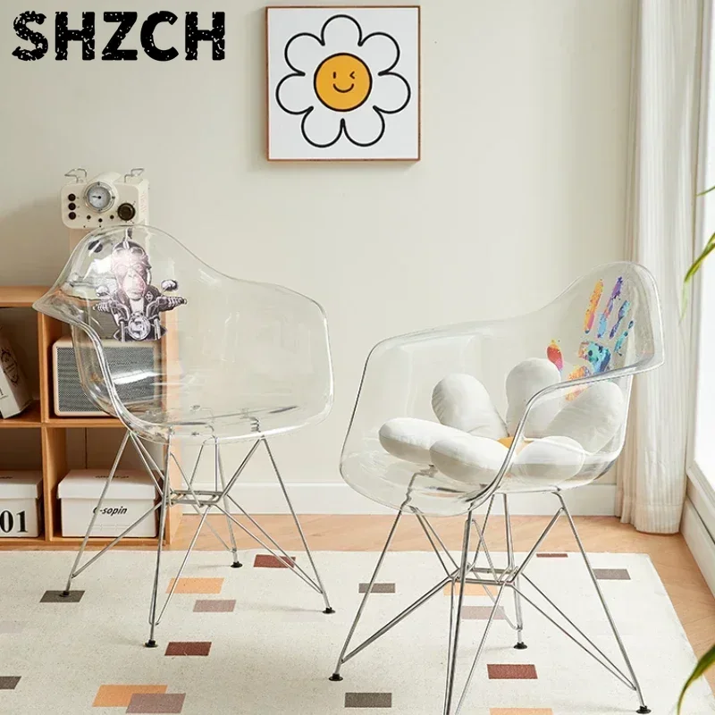 Interior Design High End - Artist's Choice Transparent Acrylic Dining Chair