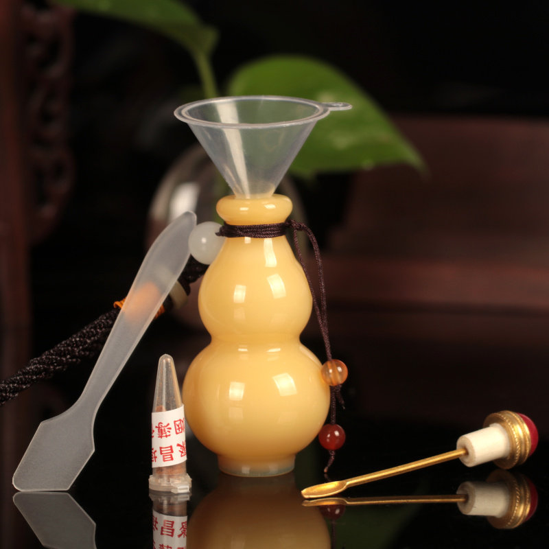 Hand‑Blown Glass Snuff Bottle  - đánh giá và giá Decorative Mirror