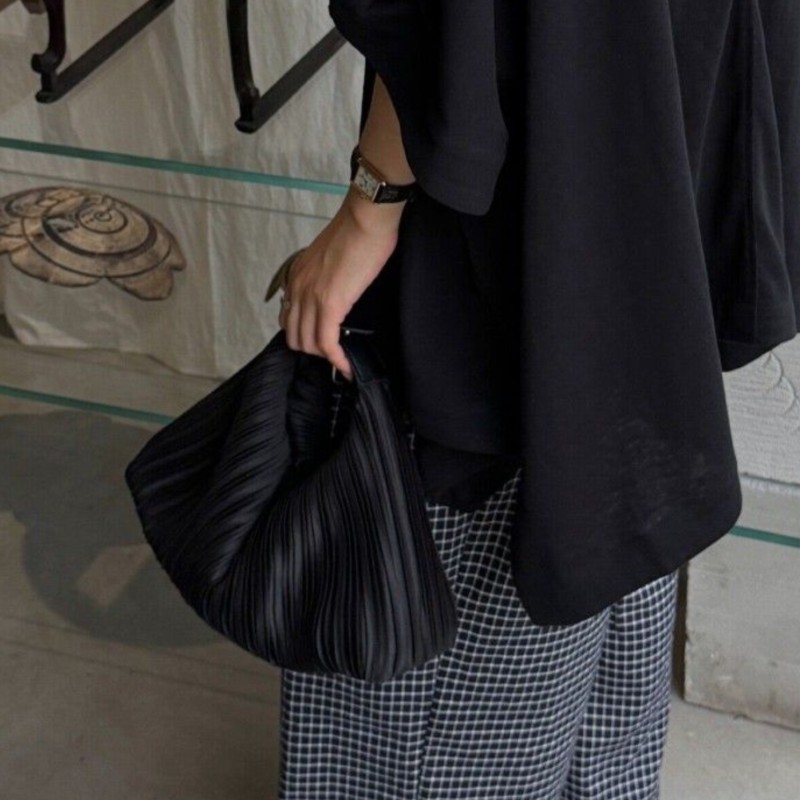 Fashion Shell Pleated Handbag  - đánh giá và giá Interior Design High End
